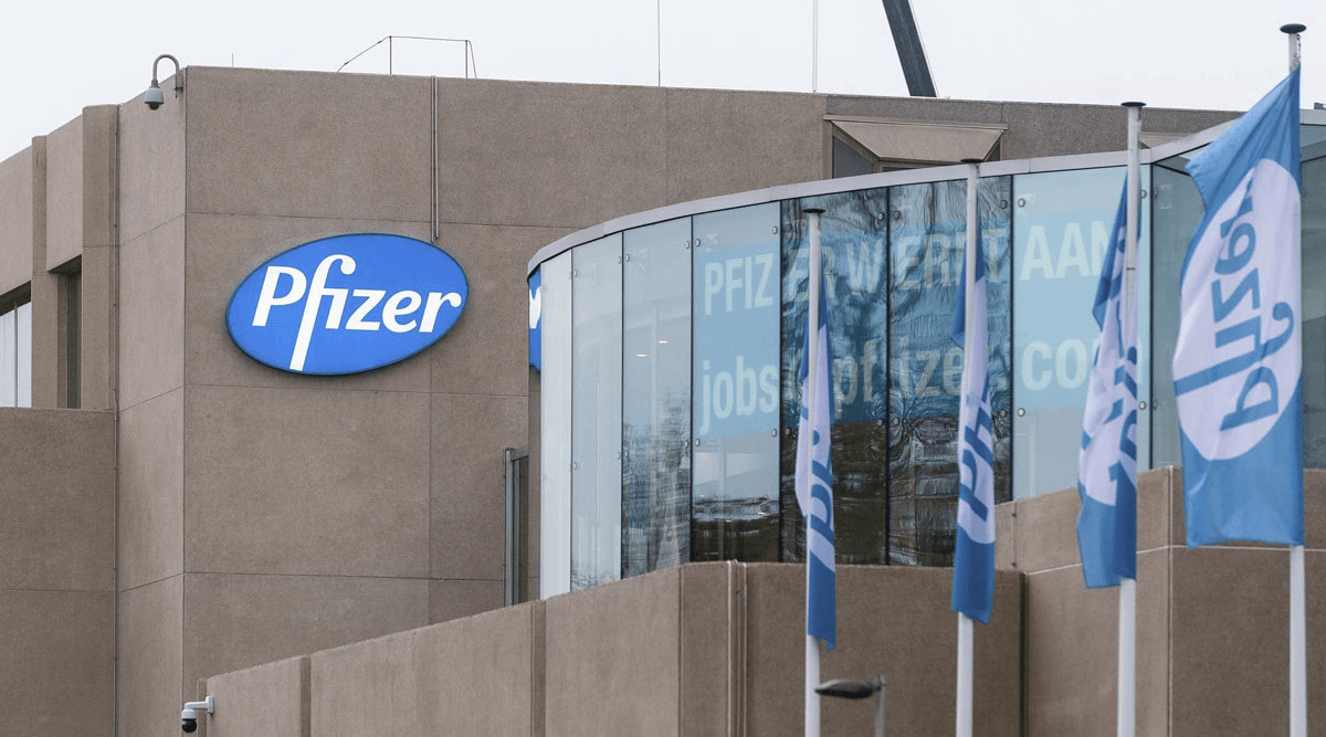 Kantor Pfizer di Puurs, Belgia. Pfizer merupakan salah satu produsen utama vaksin COVID-19 berbasis mRNA