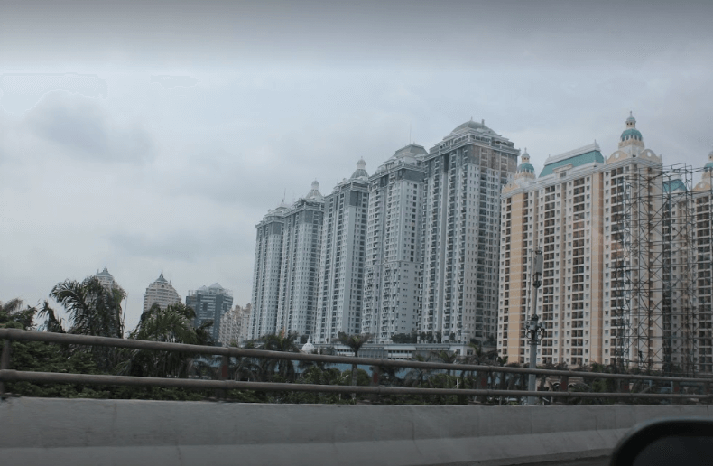 A picture containing sky, outdoor, building, government building Description automatically generated