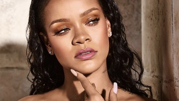 Rihanna (Sumber: CNBC Indonesia), simak tips mengelola uang untuk orang kaya baru/penerima uang kaget di asuransinow.com