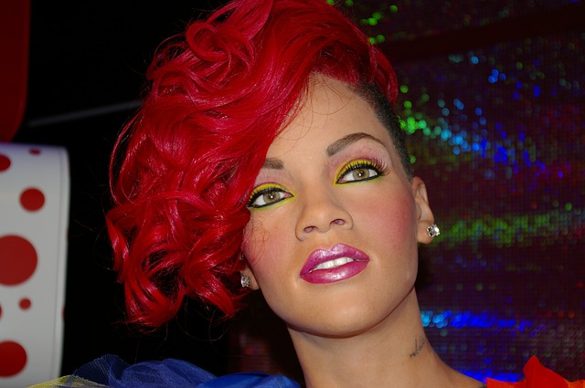 A person with red hairDescription automatically generated